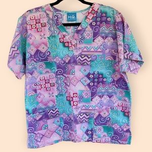 SCBUB HQ Large Pink Purple Blue Watercolor Floral Vintage Scrub Top
